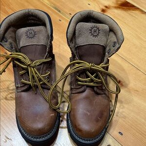 Stylish Brown Lace-Up Boots with Yellow Laces